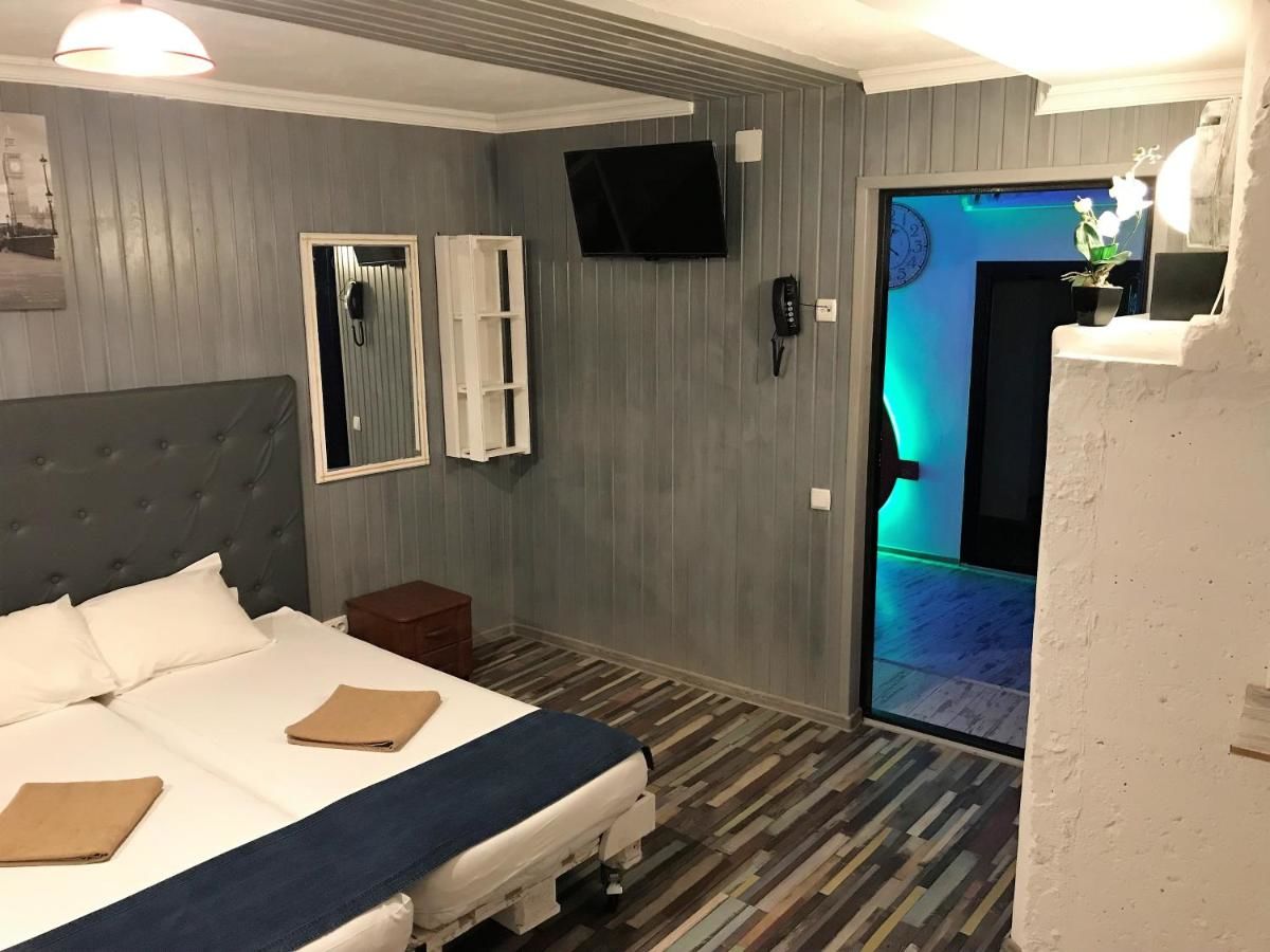 Отель Mamba Hotel Днепр
