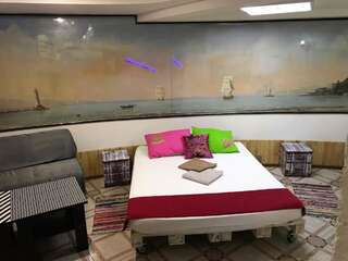 Отель Mamba Hotel Днепр Номер Делюкс с кроватью размера «king-size»-2