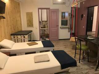 Отель Mamba Hotel Днепр Бюджетный трехместный номер-10
